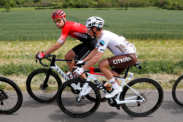 Critérium du Dauphiné (4e étape) : Plaie importante au genou droit pour Clément Venturini