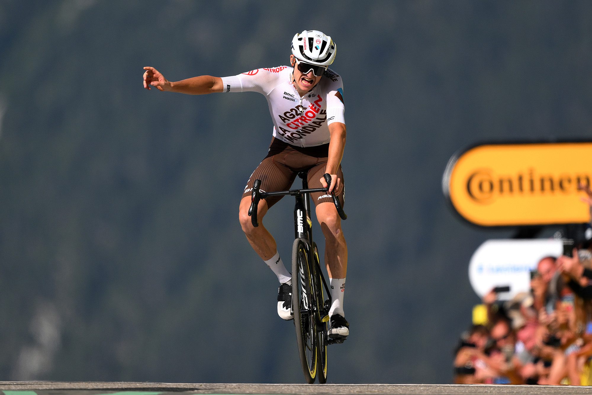 Tour de France: Felix Gall huitième du classement général